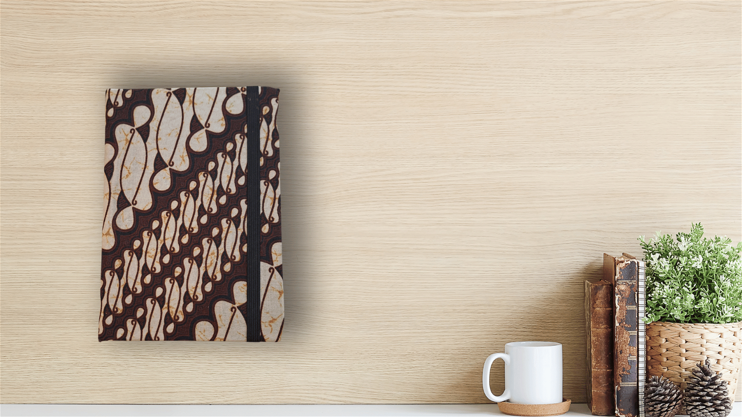 Exclusief A5 Notebook met Batik Kaft – Gelinieerd & Handgemaakt, Ideaal voor Dagelijks Gebruik - Javanese Culture