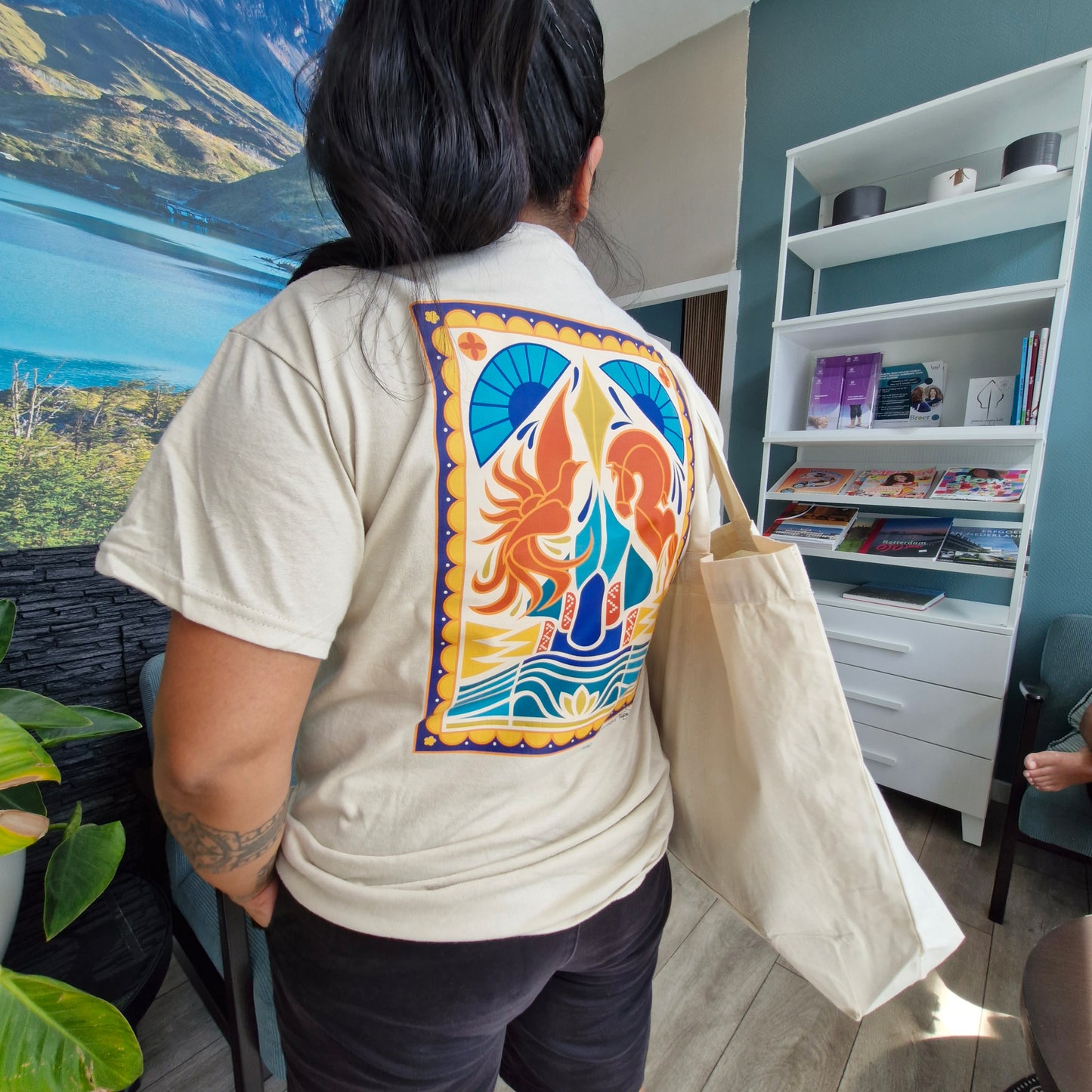 Echo’s van Java T-shirt – Culturele Print Unisex